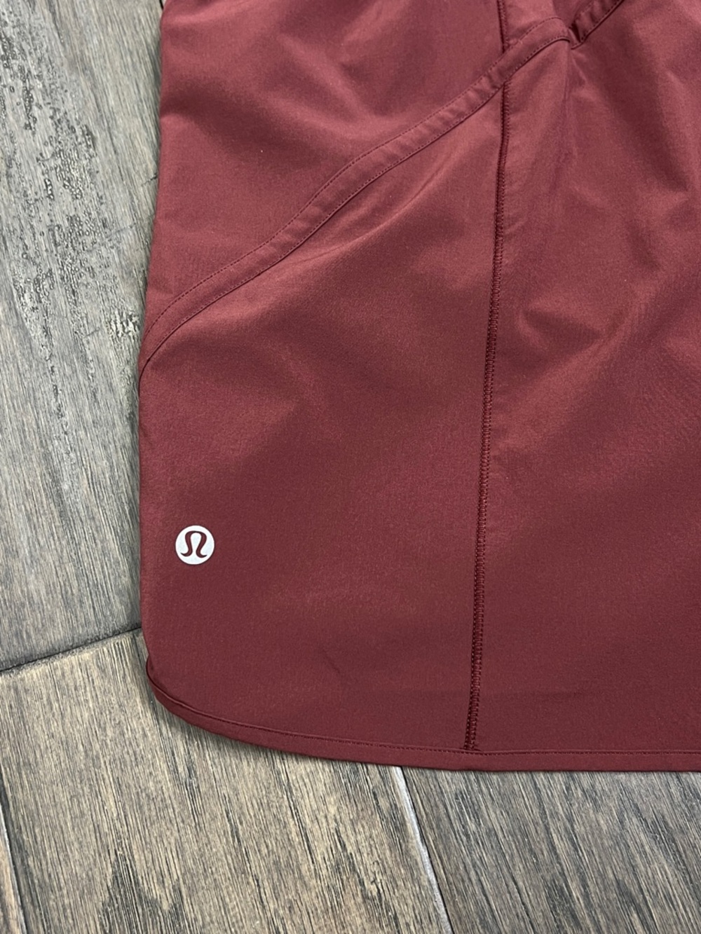 Lululemon NWOT Track That Mid-Rise Lined Short 5" Red Merlot - Picture 4 of 8